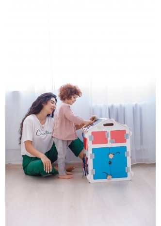 Busy board Montessori