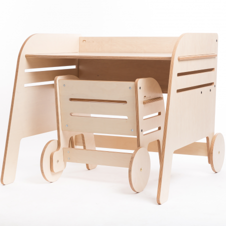 bureau montessori pour enfant